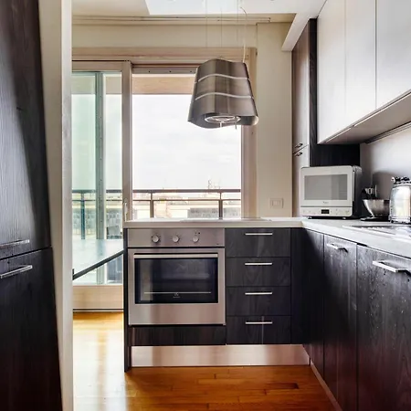 Giaxtower Gym & Pool Bright Space Apartment Milan