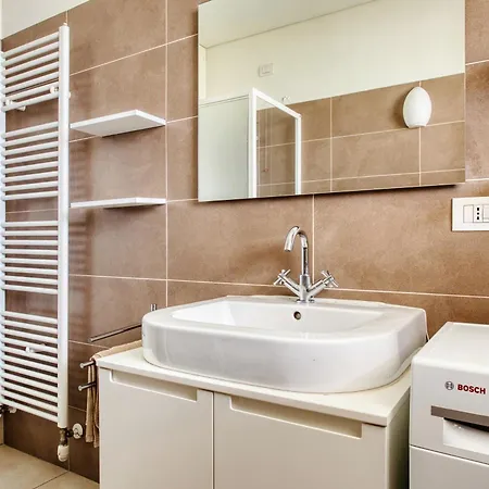 Giaxtower Gym & Pool Bright Space 6' Piano Daire Milano